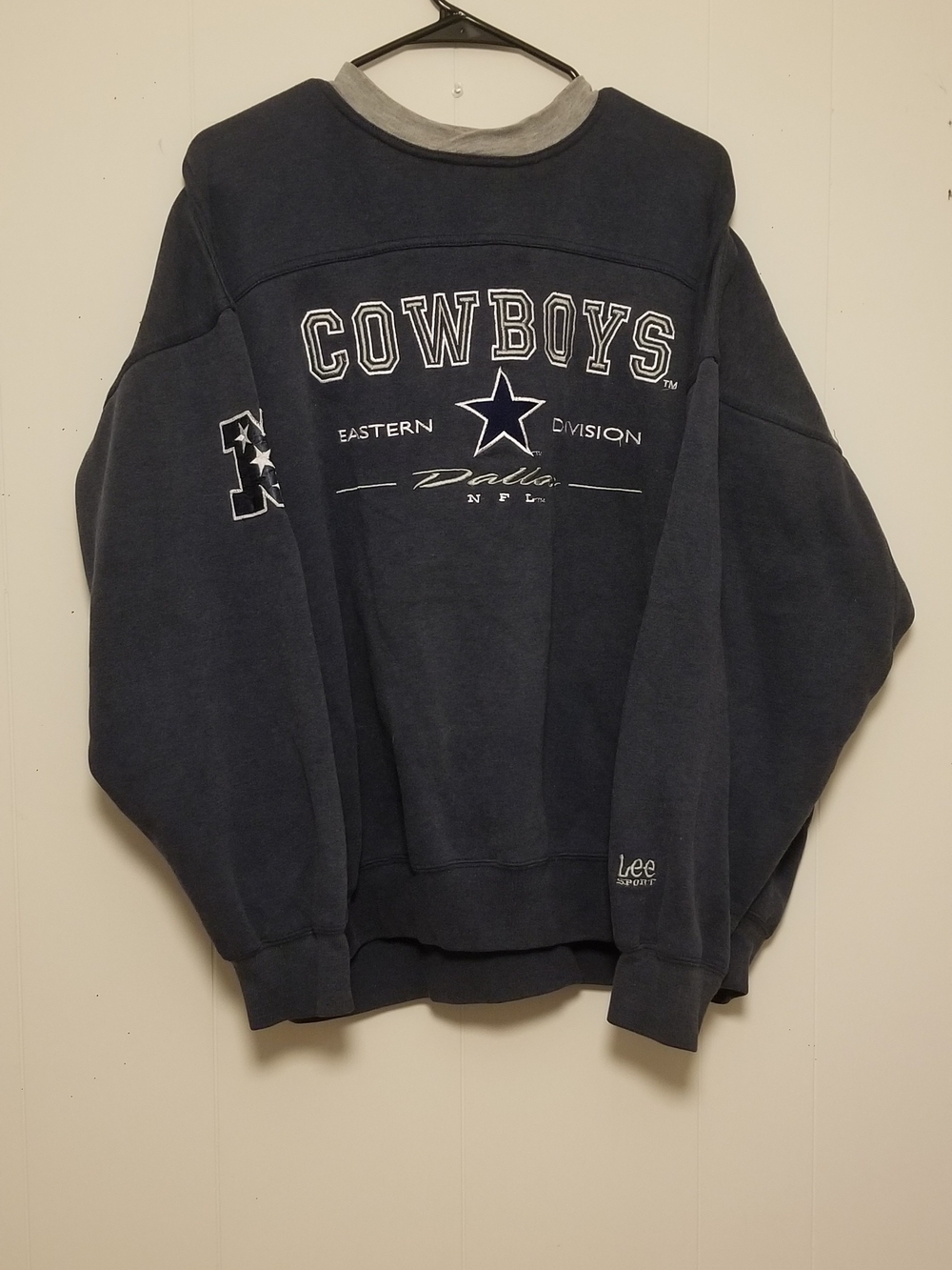 Vintage Lee Sport DALLAS COWBOYS Men's Navy XL Sweatshirt NFL Y2K Collectible